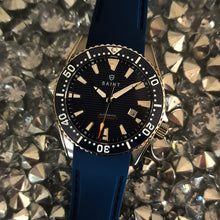 Load image into Gallery viewer, The Racer Blue ( rubber strap)