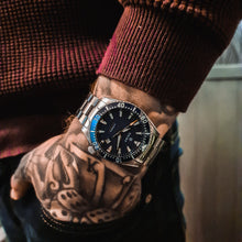 Load image into Gallery viewer, The Racer Blue