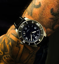 Load image into Gallery viewer, The Fifty-Five (Blue dial / Black leather)